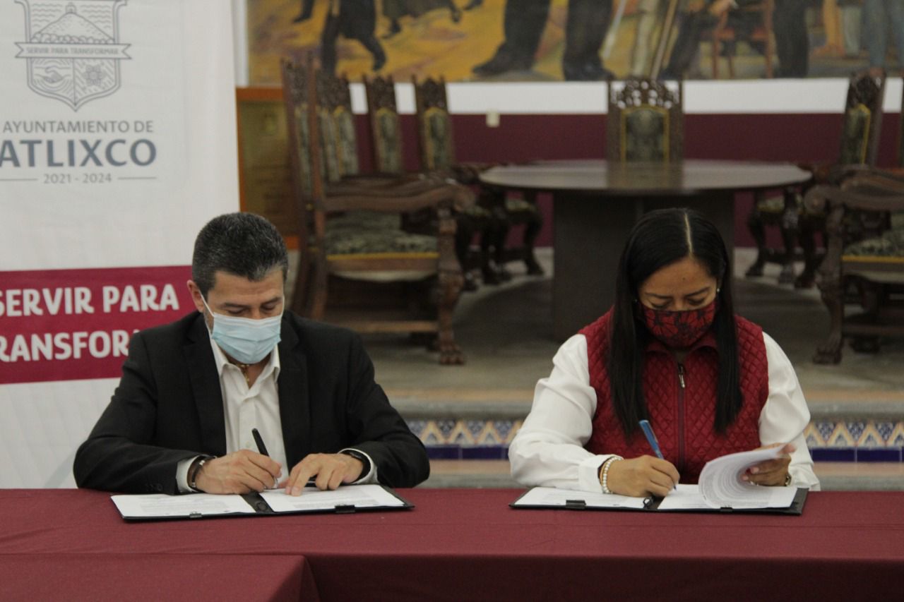 Por: Cortesía Atlixco contará con nuevo anfiteatro en el panteón municipal tras la firma de convenio entre ayuntamiento y FGE