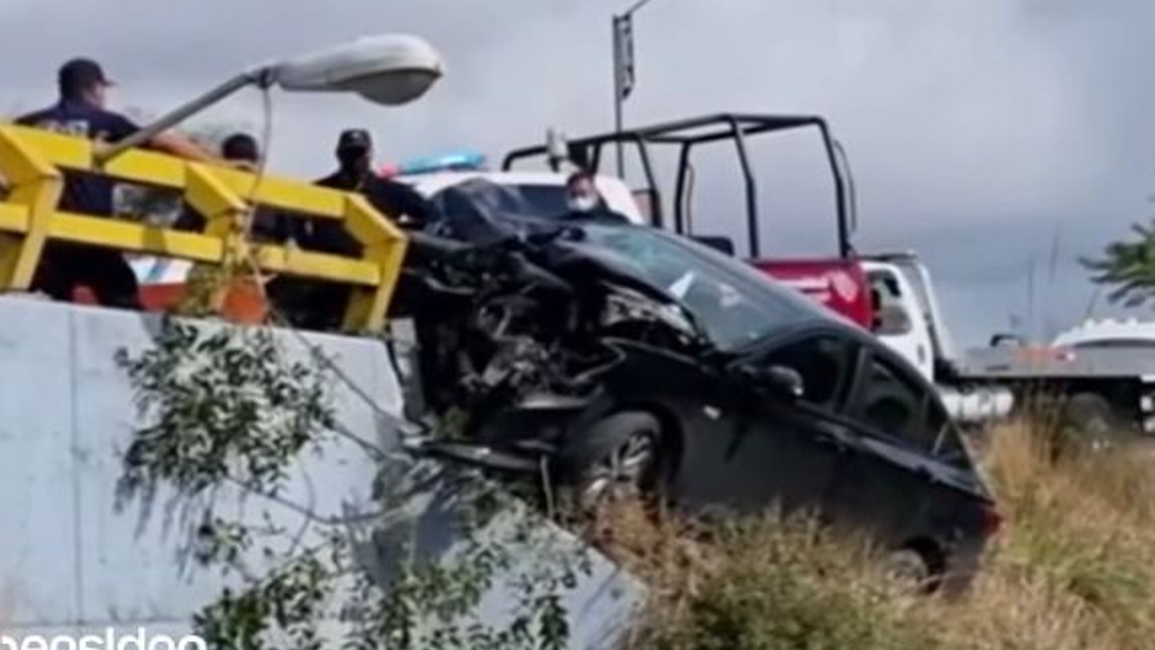 Por: Cortesía Conductor perdió la vida tras chocar su automóvil sobre el Periférico Ecológico