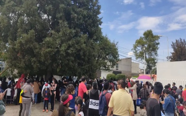 Una menor de edad está delicada de salud tras balacera registrada en centro de vacunación de Puebla