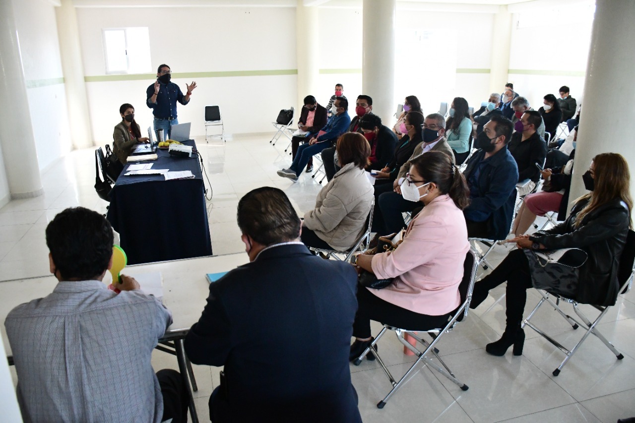 Docentes de COBAT recibirán beneficios por su desempeño