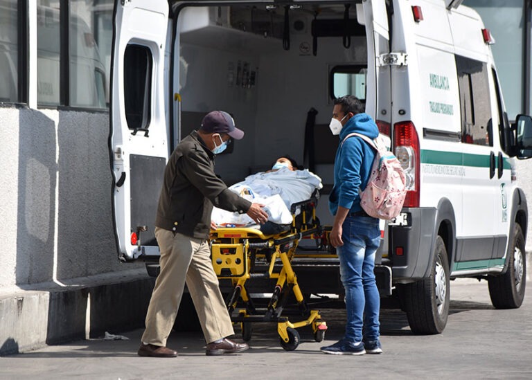 Personas contagiadas con variante Ómicron deben esperar al menos 7 días para reincorporarse a sus actividades
