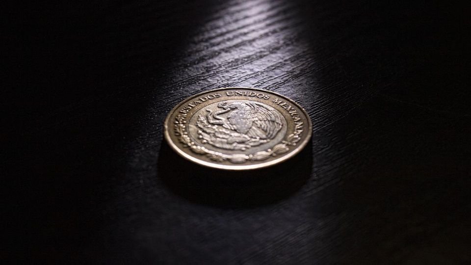 Por: Cortesía ¿Por qué el peso mexicano le sigue ganando terreno frente al dólar?