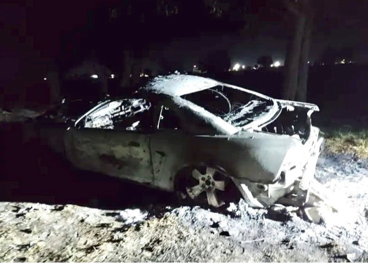 Por: Cortesía La violencia no cesa en Tecamachalco; encuentran vehículo calcinado con dos cuerpos