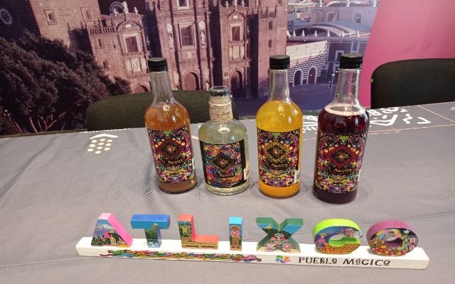 Por: Daniel Jiménez Esperan el arribo de 10 mil personas para la primera Feria del Mezcal y del Pulque en Atlixco