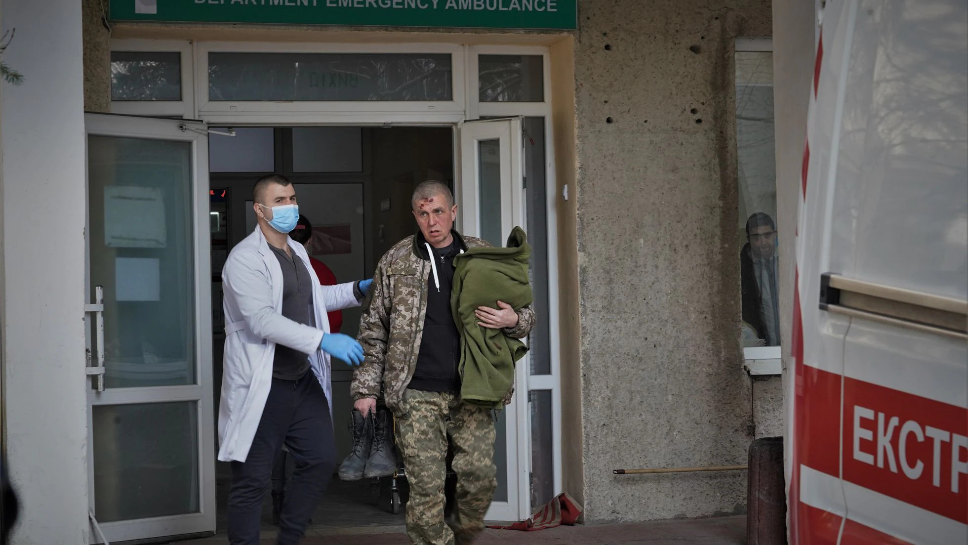 Por: Cortesía Bombardeo ruso a base militar cercana a la frontera con Polonia deja al menos 35 muertos y 134 heridos