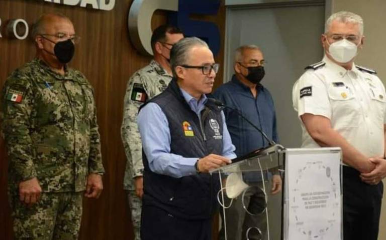 Por: Cortesía Detienen en Cancún a 11 presuntos integrantes del CJNG y rescatan a tres personas secuestradas