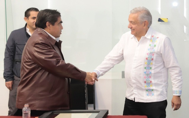 AMLO visita Puebla para evaluar en privado programas sociales