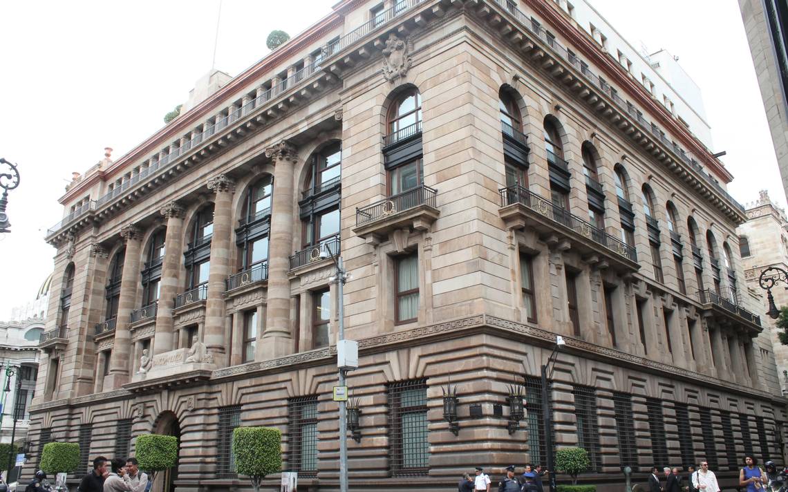 Por: Cortesía Recorta Banxico expectativa de crecimiento económico a 2.4% para este 2022