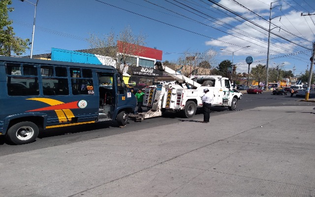 Por: Daniel Jiménez Advierte Barbosa que se cancelarán las concesiones del transporte público entregadas por ex titular de SMT