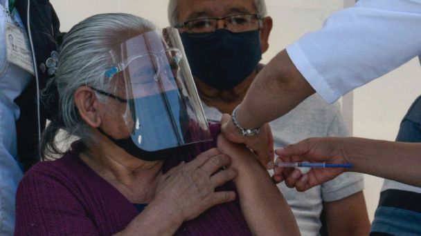 Por: Cortesía Suma México mil 905 contagios y 35 muertes por Covid, la cifra más baja desde enero