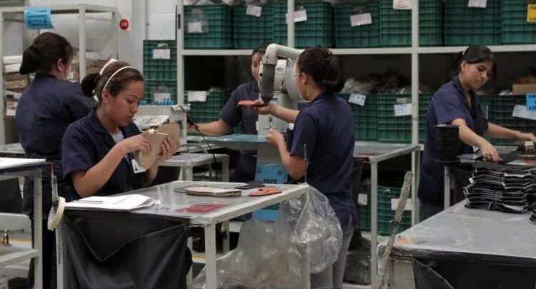 Por: Cortesía Mujeres poblanas reciben 15% menos en salarios que hombres