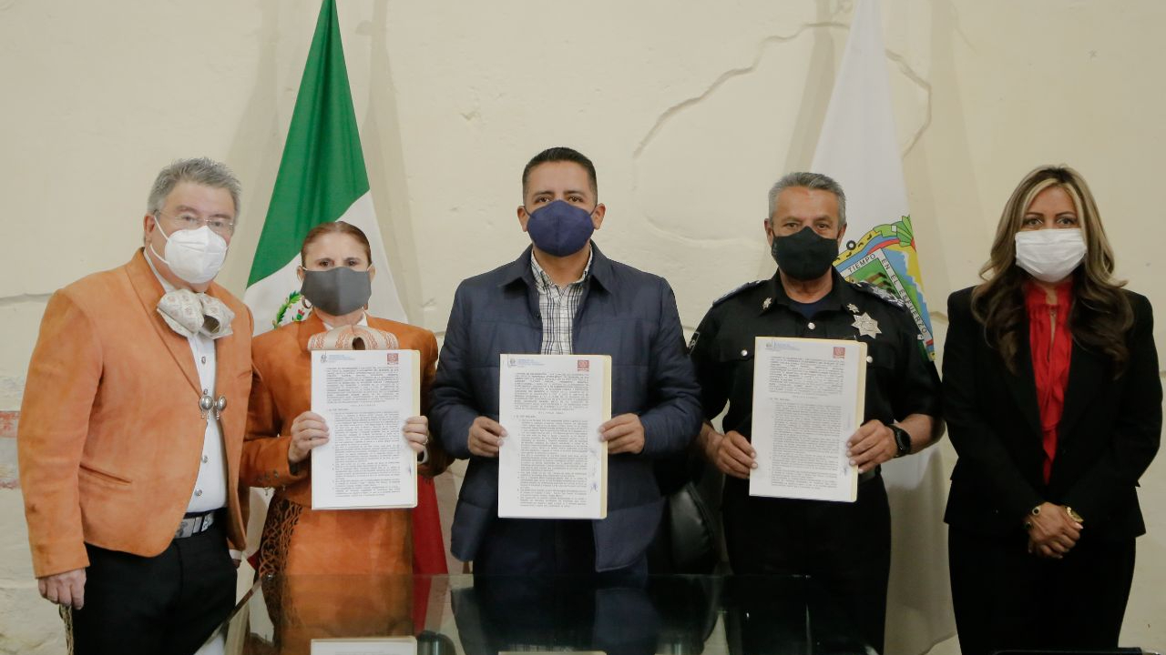 Por: Cortesía Policía de San Andrés Cholula firma un convenio de colaboración con el Instituto de Ciencias Ecuestres