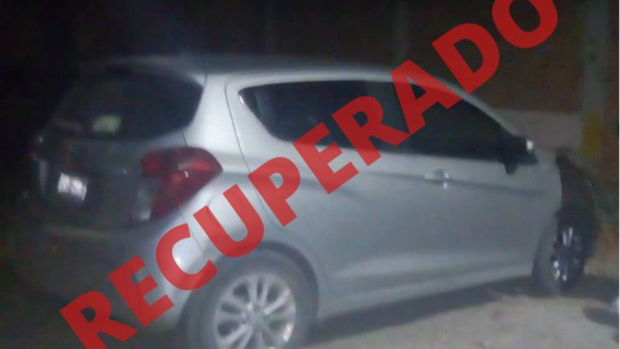 Por: Cortesía Policía San Pedro Cholula recuperó un automóvil robado en El Boulevard Forjadores