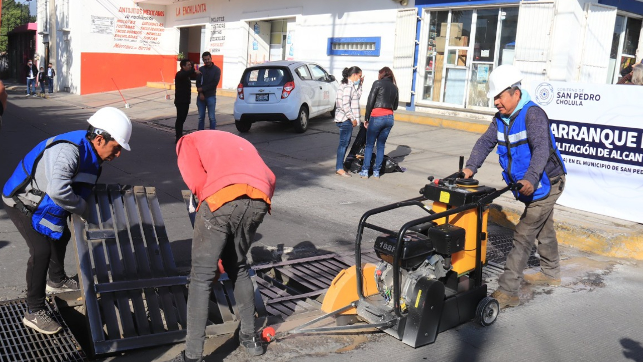 Por: Cortesía Ayuntamiento de San Pedro Cholula inició con las labores de rehabilitación del alcantarillado pluvial