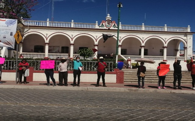 Por: Cortesía Gobierno de Puebla apoya al Ayuntamiento de Acatlán con 90 policías estatales
