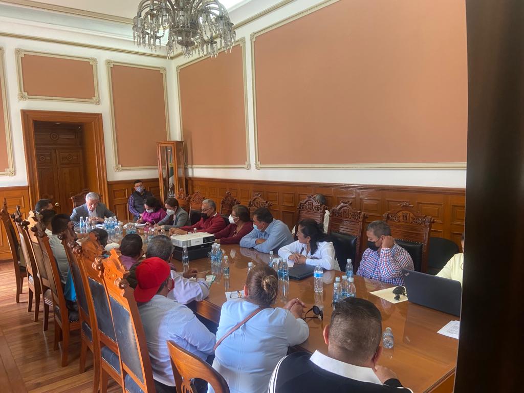 Acuerdan autoridades estatales y unificación de concesionarios trabajo conjunto a favor del transporte público