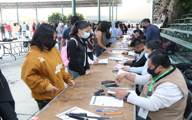 Vacunarán contra el Covid-19 a menores de 12 a 14 años de 107 municipios a partir del jueves