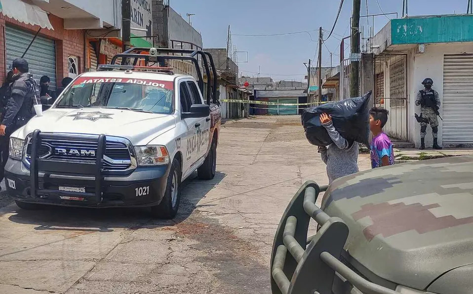 Por: Cortesía Ejecutan a dos hombres en Bosques de San Sebastián