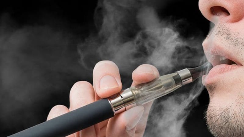 Por: Cortesía ¿Cuál es la sustancia tóxica emitida por cigarrillos electrónicos que puede causar la muerte?