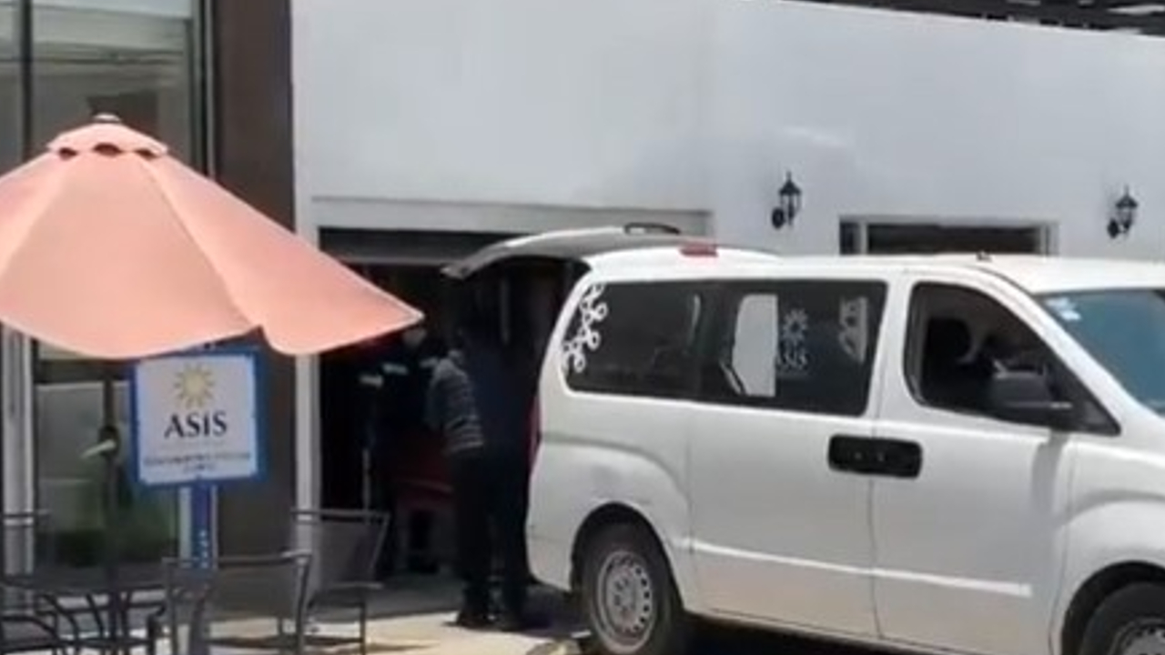 Por: Cortesía Arribaron desde España la madre y la hermana de la activista Cecilia Monzón