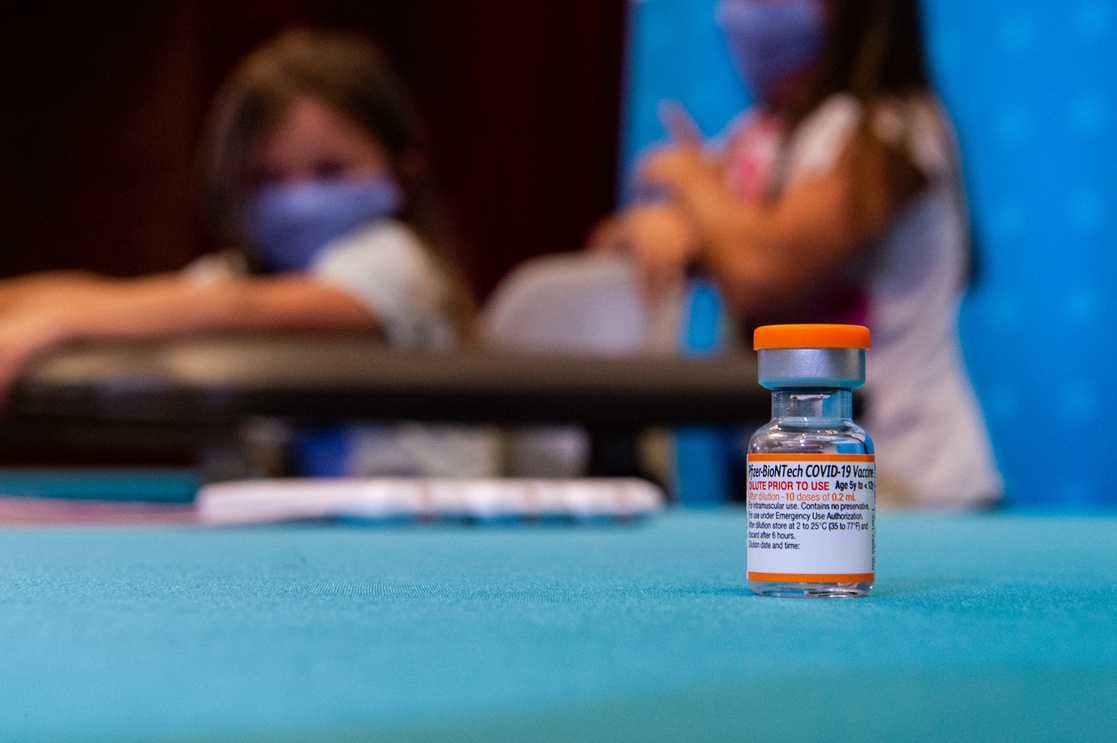 Por: Cortesía Asegura Pfizer que 3 dosis de su vacuna contra Covid ofrece fuerte inmunidad en menores de 5 años