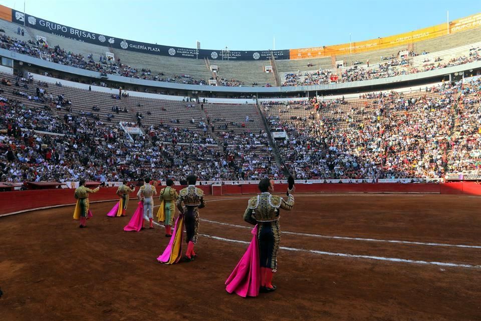Por: Cortesía Prohíben provisionalmente corridas de toros en la Plaza México