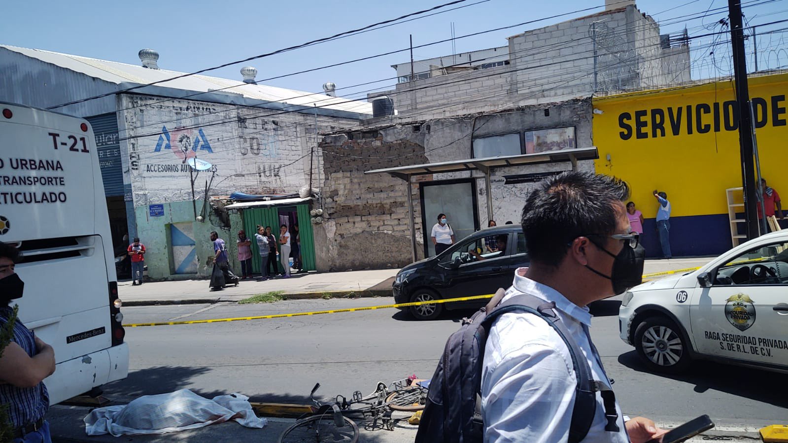 Por: Cortesía Muere atropellado por unidad del RUTA en Puebla, ciclista de la tercera edad