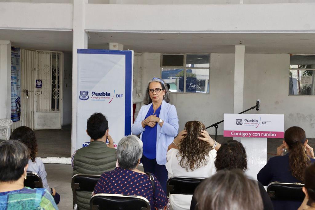 SMDIF promueve taller de salud mental en juntas auxiliares