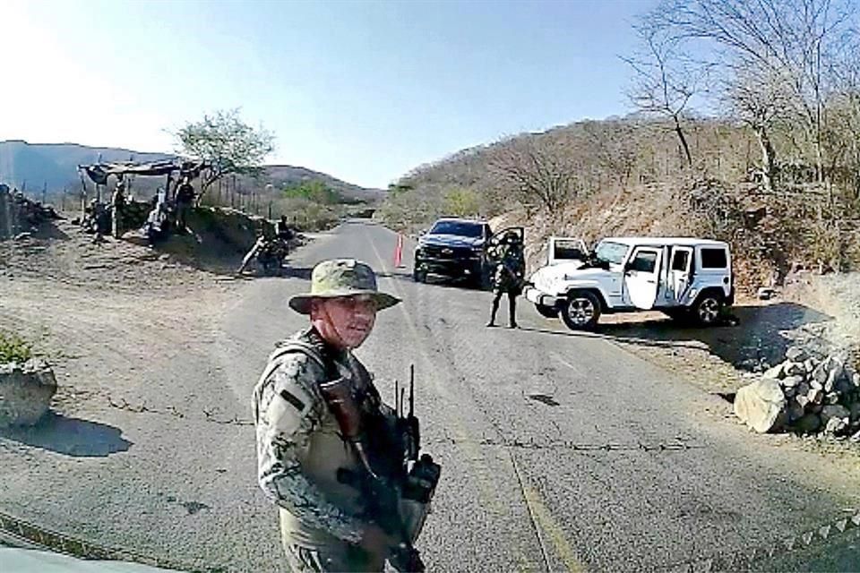 Por: Cortesía Detienen a cuatro presuntos implicados del retén a periodistas en Badiraguato, Sinaloa