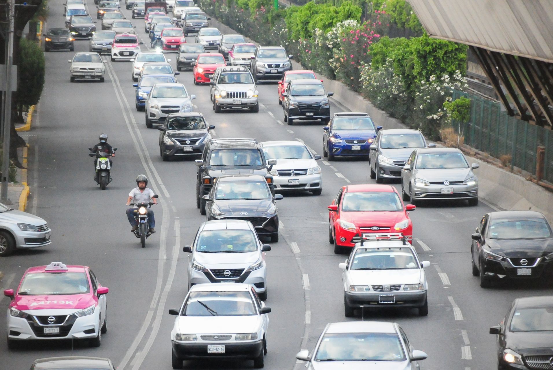 Por: Cortesía Mil 133 automovilistas han sido sancionados hasta este miércoles por no respetar Hoy No Circula