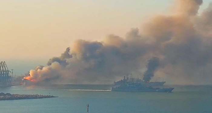 Por: Cortesía Autoridades ucranianas confirmaron hundimiento de barco ruso en Odesa y derribo de misil en Poltaba
