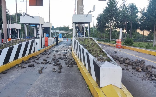 Por: Cortesía Advierte Barbosa que normalistas de Teteles serán denunciados por daños a caseta; exige posicionamiento desde la SEP