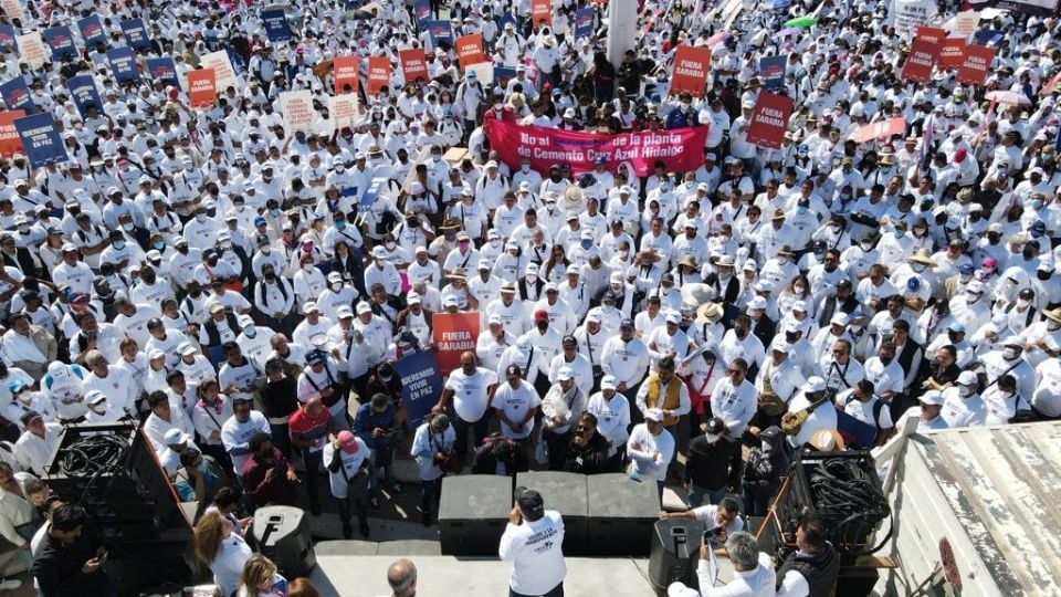 Por: Cortesía Integrantes de Cooperativa La Cruz Azul protestan por la liberación de su planta en Hidalgo