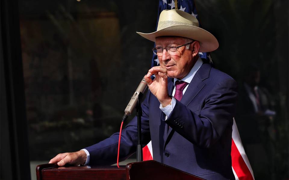Anuncia Ken Salazar inversiones superiores a 3 mil mdd en frontera con México y modernización