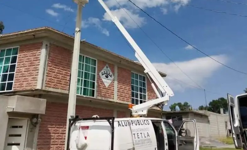 Alumbrado público de San Bartolomé Matlalohcan es rehabilitado