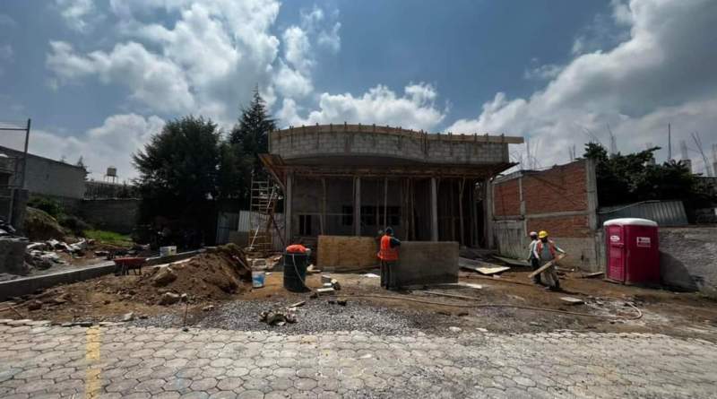 Alcaldesa de Tenancingo informó sobre avance de obra del Banco del Bienestar