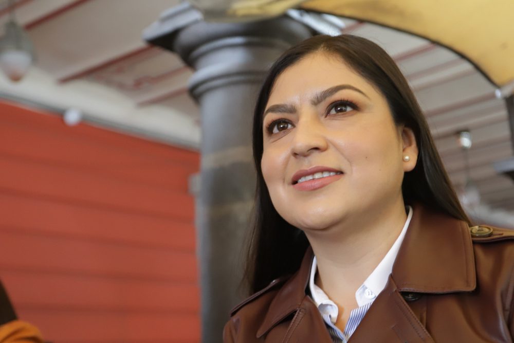 Por: Cortesía TEEP sanciona a Claudia Rivera por usar imagen de AMLO