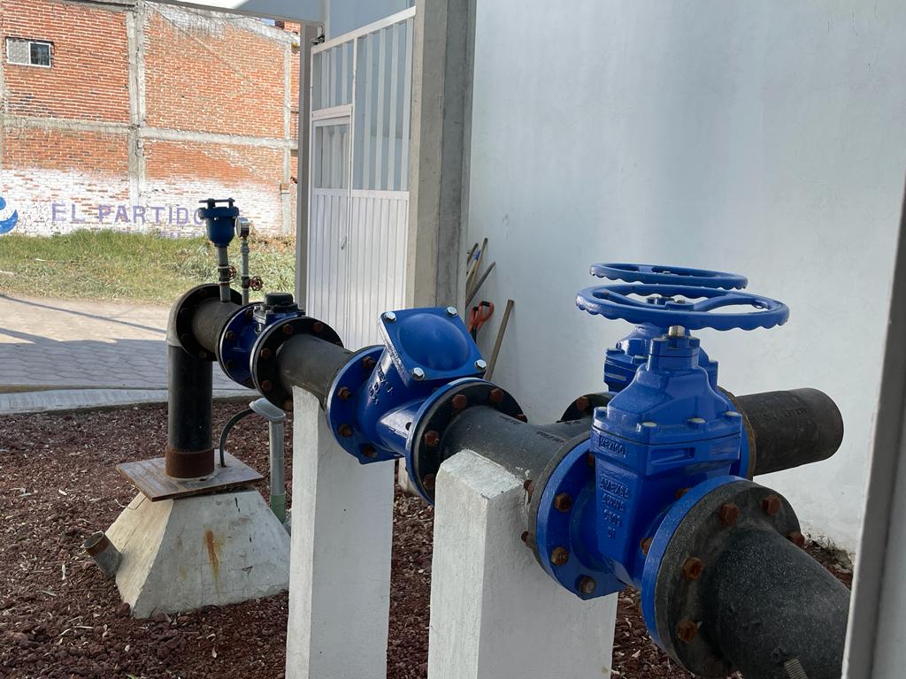 Filomeno Sarmiento Torres entrega el equipamiento del pozo 3 de Sanctorum