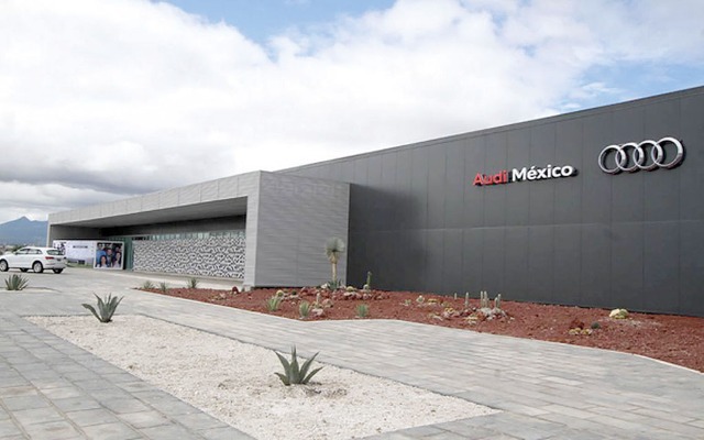 Por: Cortesía Gobierno de Puebla iniciará "gran litigio" contra empresa que construyó Plataforma Audi
