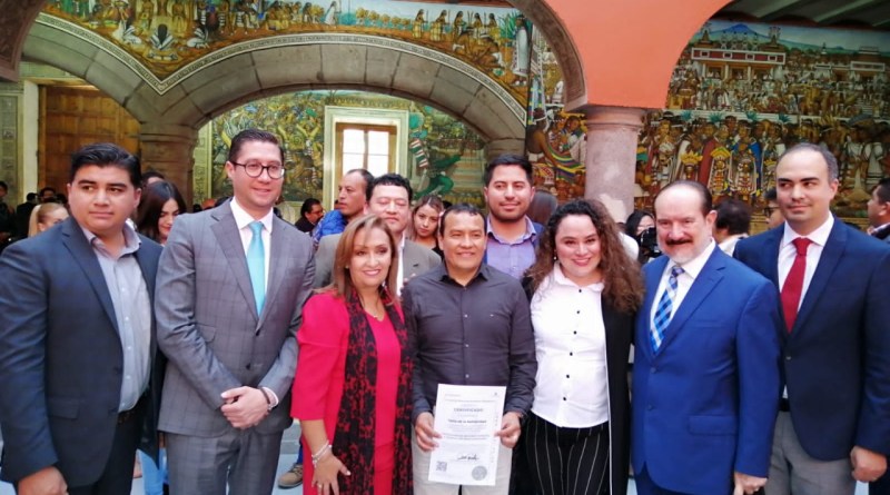 Por: Cortesía Alcalde de Tetla recibe reconocimiento por implementar la firma electrónica