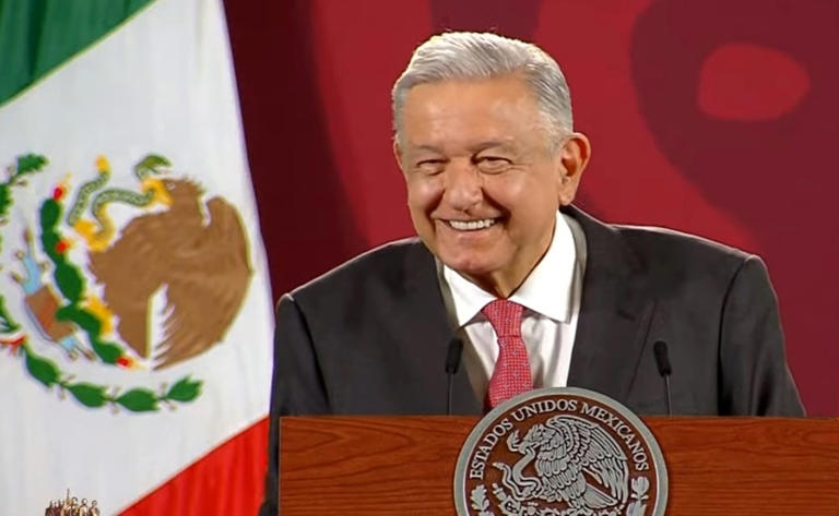 Por: Cortesía “Va estar bueno el acarrero”: AMLO ironiza sobre marcha del próximo domingo y da una serie de lemas