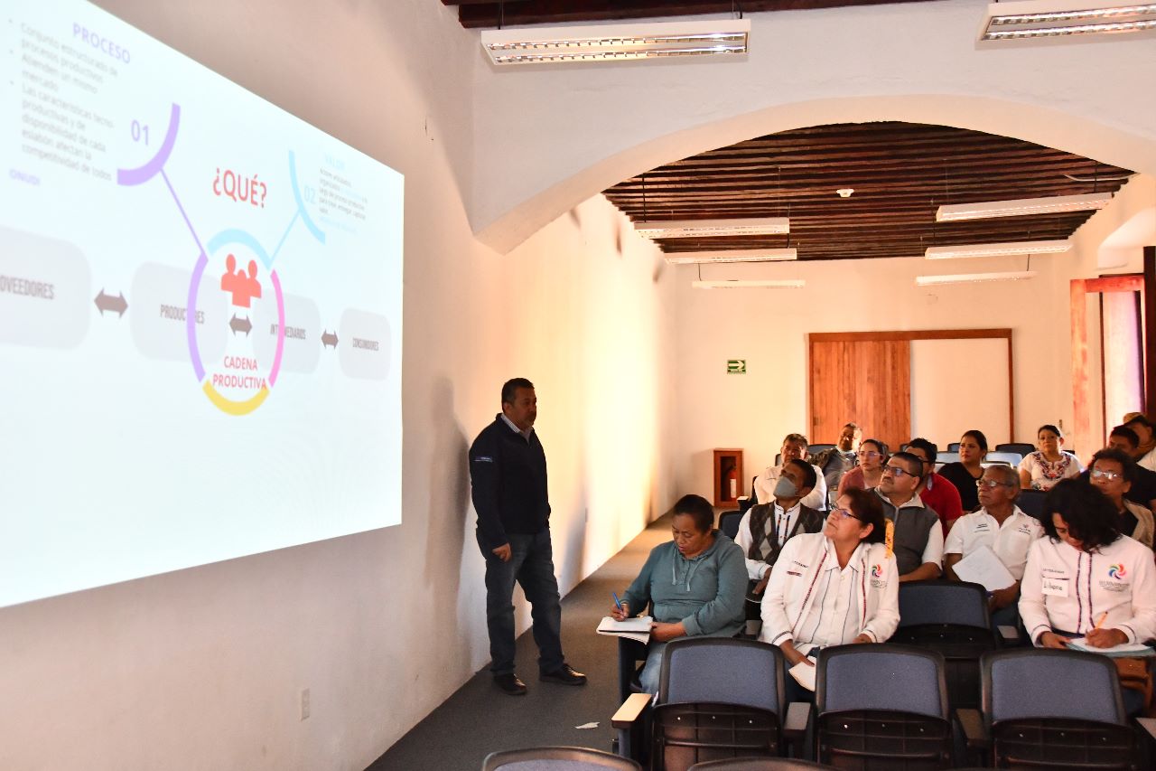 Por: Cortesía Ayuntamiento de Huamantla invita a prestadores de servicios a Taller de Construcción y Aplicación de KPI´S