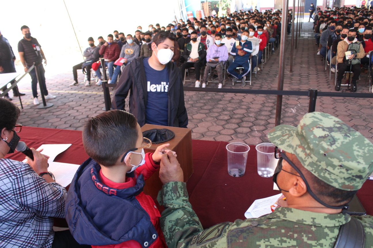 Realizan sorteo del Servicio Militar Nacional en Tlaxcala Capital 