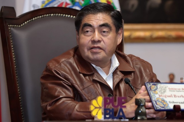 Marcha poblana a favor de la 4T no tiene que ver con elecciones ni candidatos, afirma Barbosa