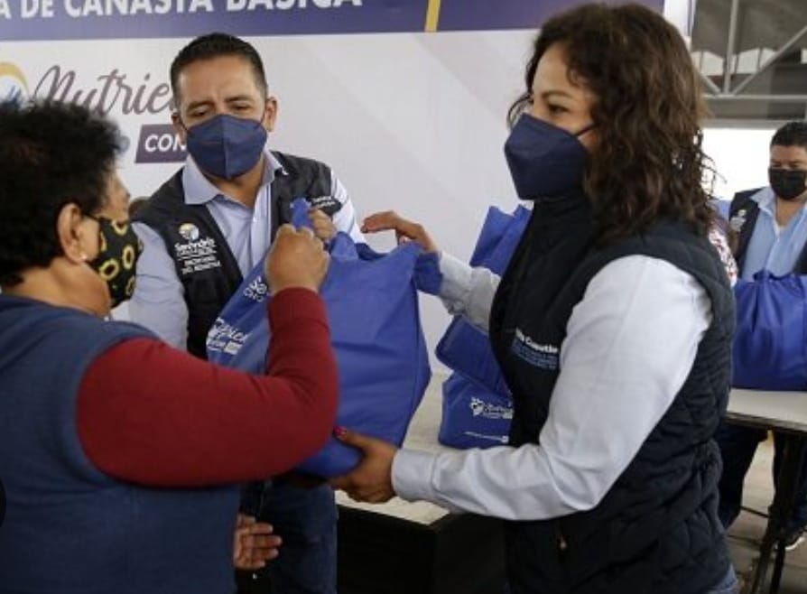 Por: Cortesía Lula Pineda Más de 4 mil despensas “Noche Buena” recibirán grupos vulnerables en San Andrés Cholula