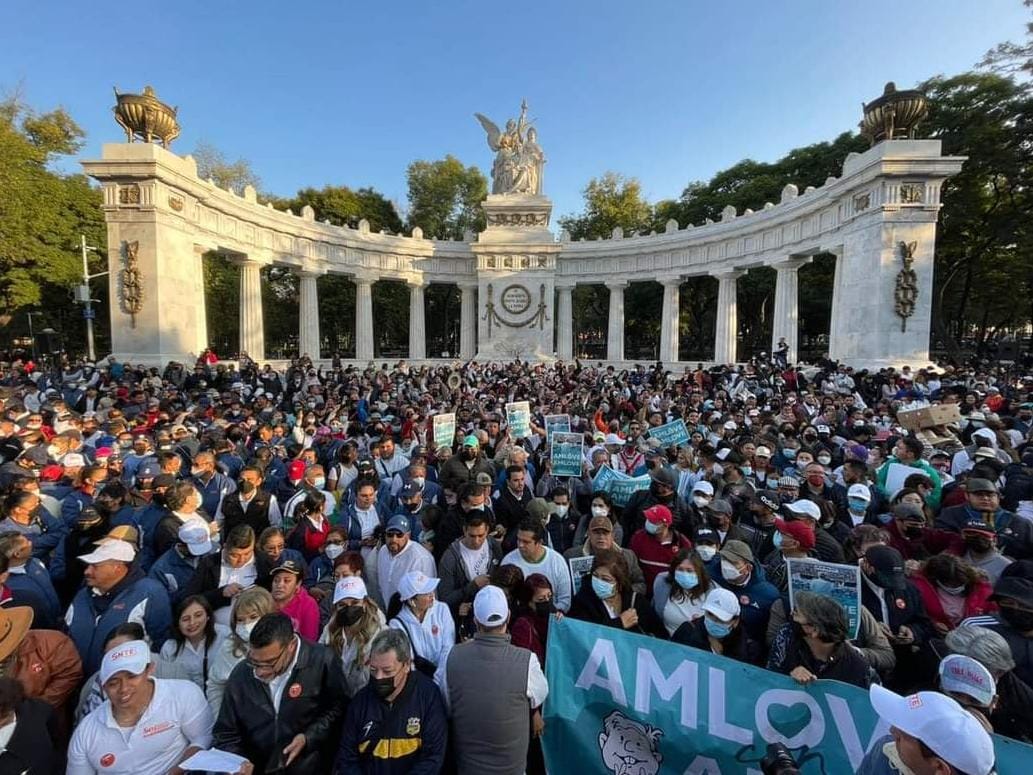 Por: Cortesía ¿Qué personajes tlaxcaltecas acompañaron a AMLO en su marcha en la CDMX?