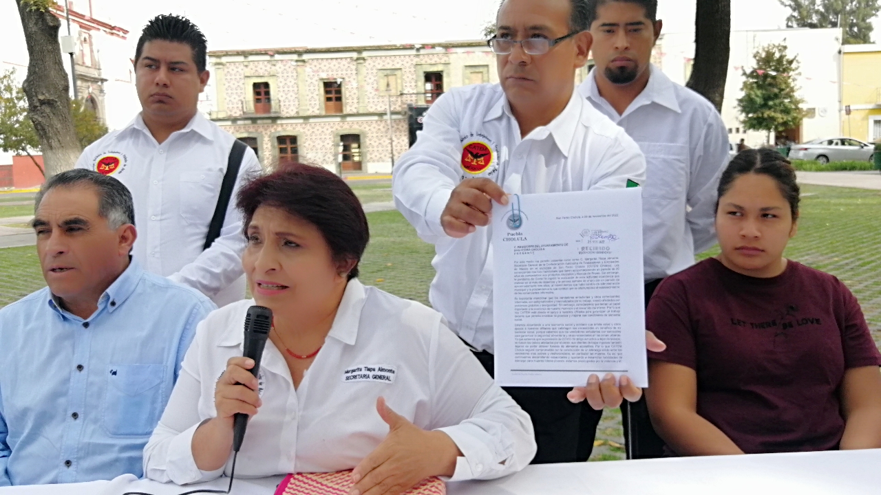 Anuncian comerciantes cholultecas rehabilitación del Tianguis Navideño en la plancha del zócalo de la cabecera municipal