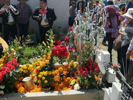 Alcanzan panteones sanandreseños flujo de visitantes previo a la pandemia