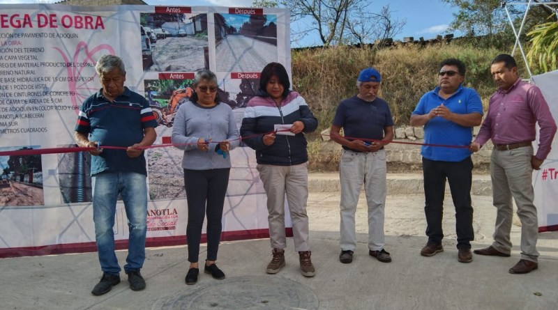 Alcaldesa de Panotla inaugura obra de adoquinamiento