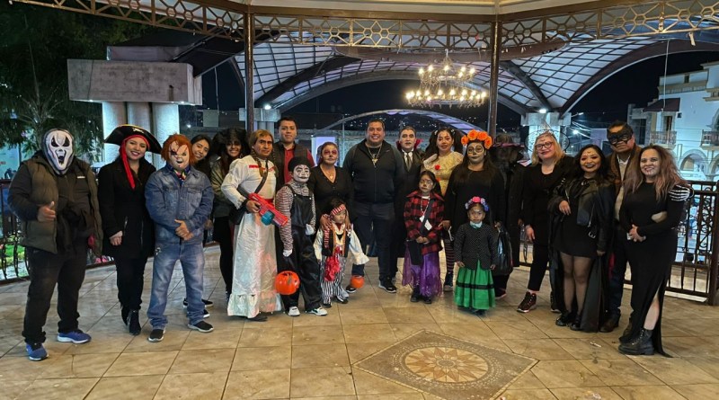 Por: Cortesía Alcalde de Contla entrega a niños y niñas del municipio su calaverita